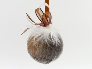 Boule de Noël marron en chocolat noir
