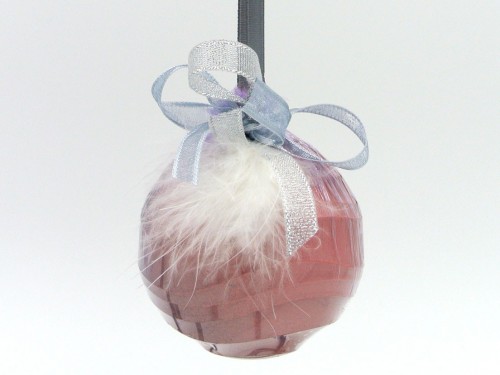 Boule De Noël Rose En Chocolat Lait