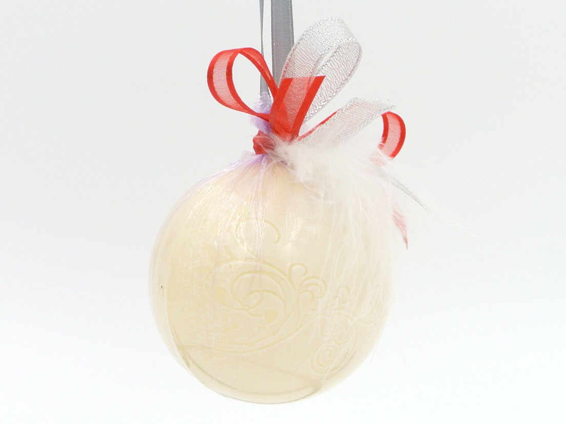 Boule De Noël Blanche En Chocolat Blanc De La Confiserie Riol à Aurillac Confiserieriolcom