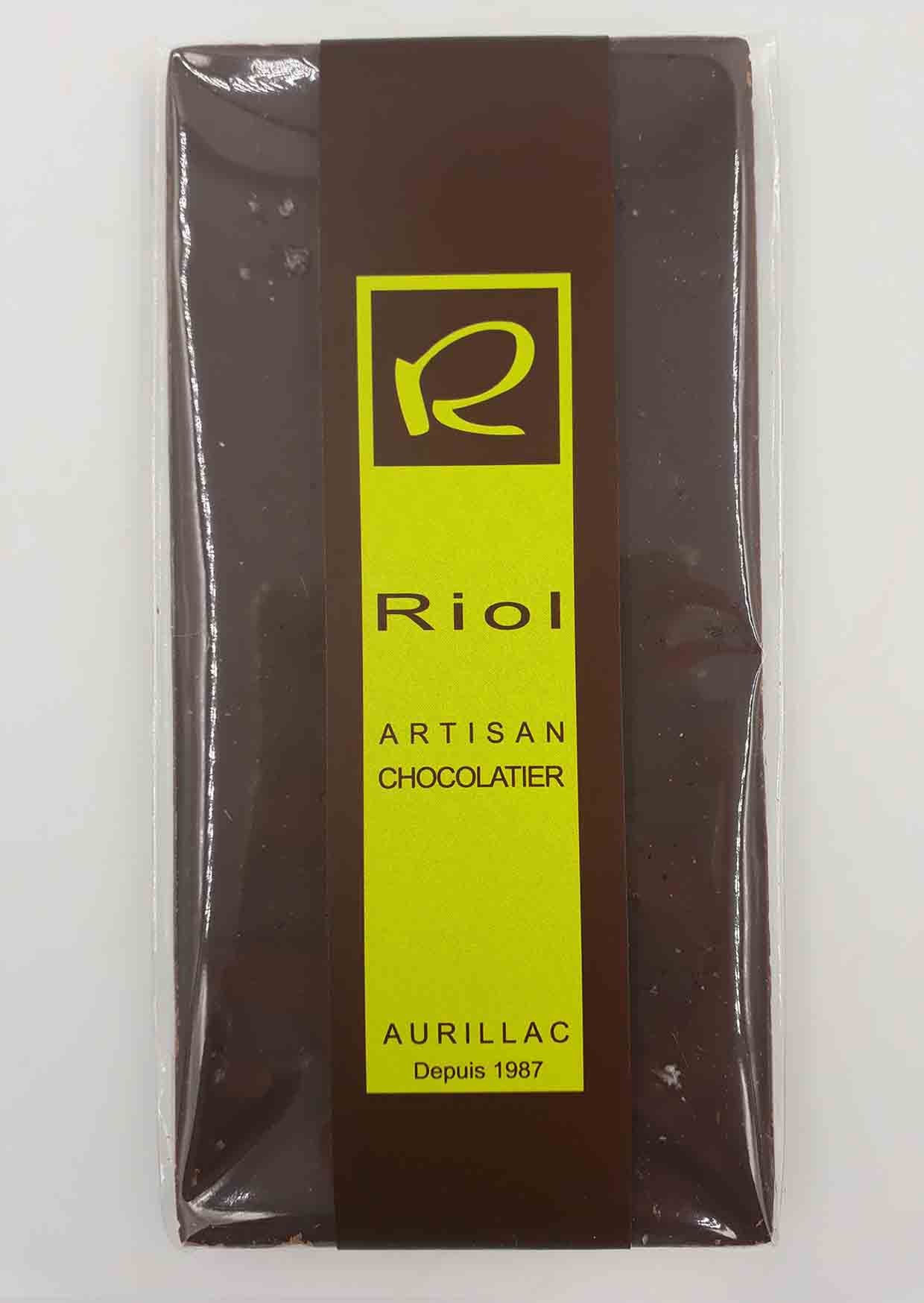 Tablette de chocolat noir 61 + fleurs de sel 100 g de la Confiserie Riol à Aurillac